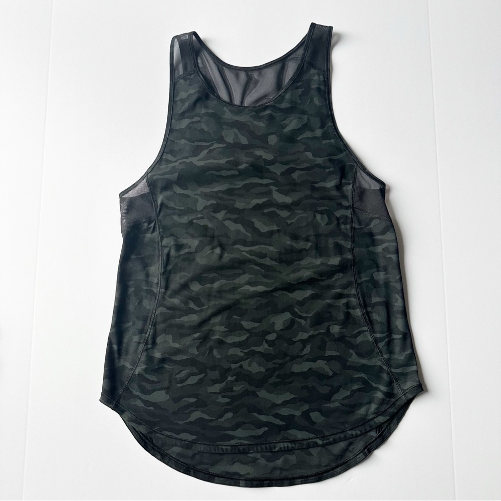 Lululemon Sculpt II Tank Top in camo deep coal multi size 4